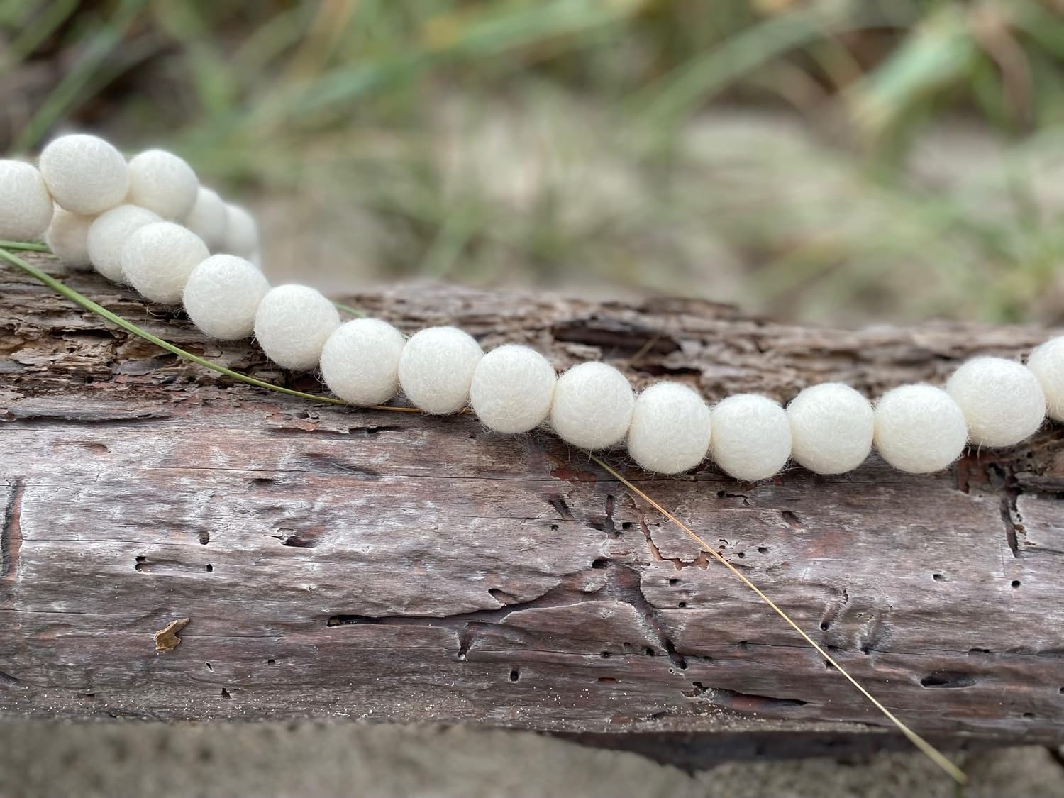 Natural White Garland