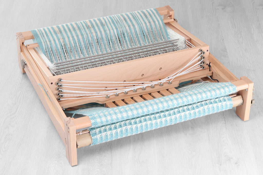 Table Loom Eight Shaft 80cm / 32" with shuttle race