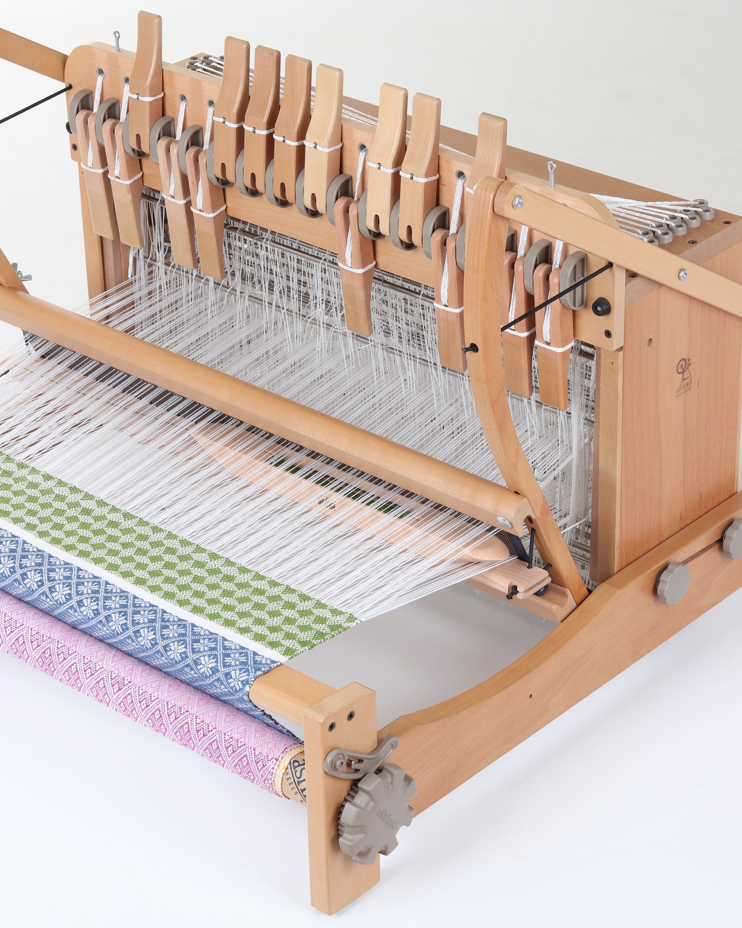 Table Loom Sixteen Shaft 60cm / 24" with shuttle race